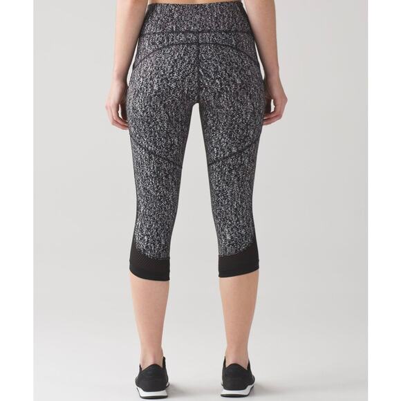 Lululemon Fit Physique Crop Legging Jaquard Mesh Luon Side Pocket 4 - Picture 5 of 6